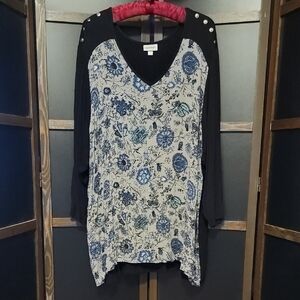 Elegant Floral Women's Tunic - Black and Blue